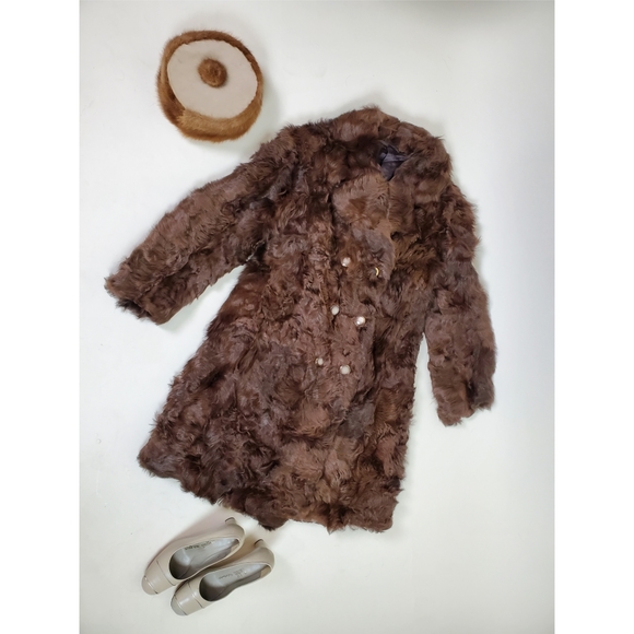 SOLD curly lamb fur coat - Picture 15 of 16